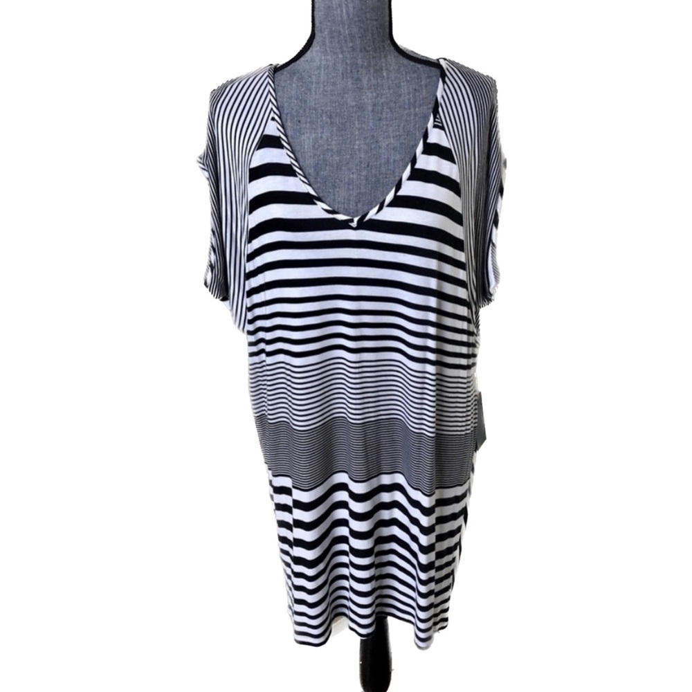 NWT Kenneth Cole Swimsuit Coverup